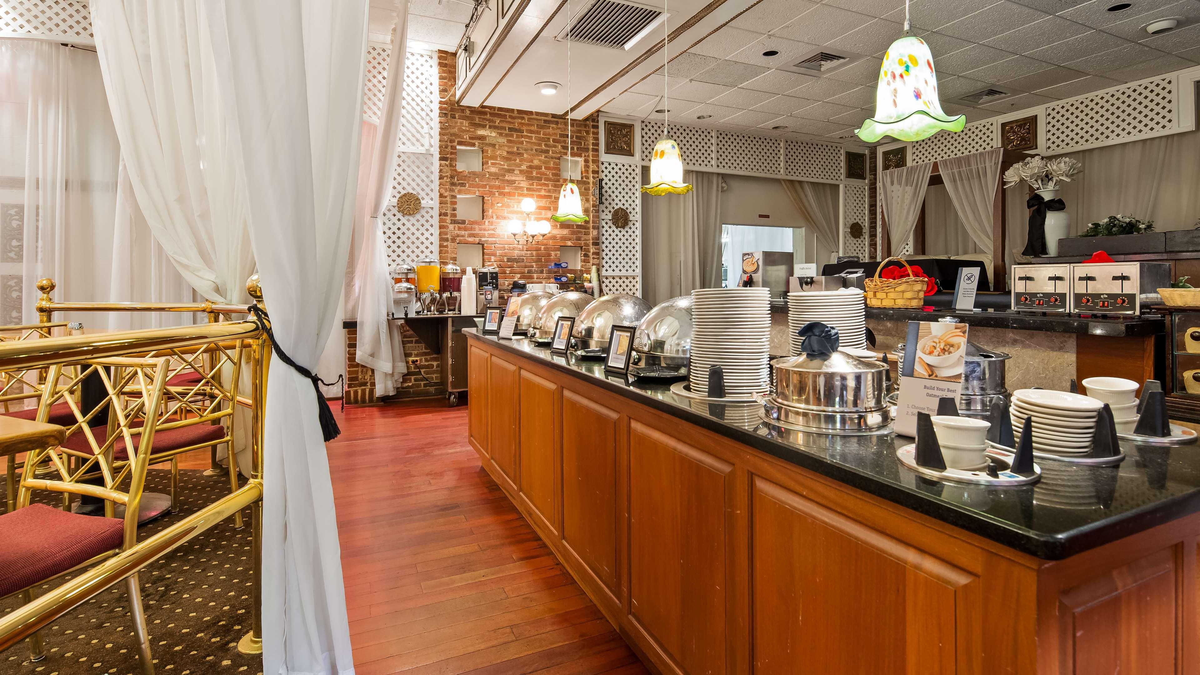 Best Western Plus Wilkes Barre Center City Bagian luar foto