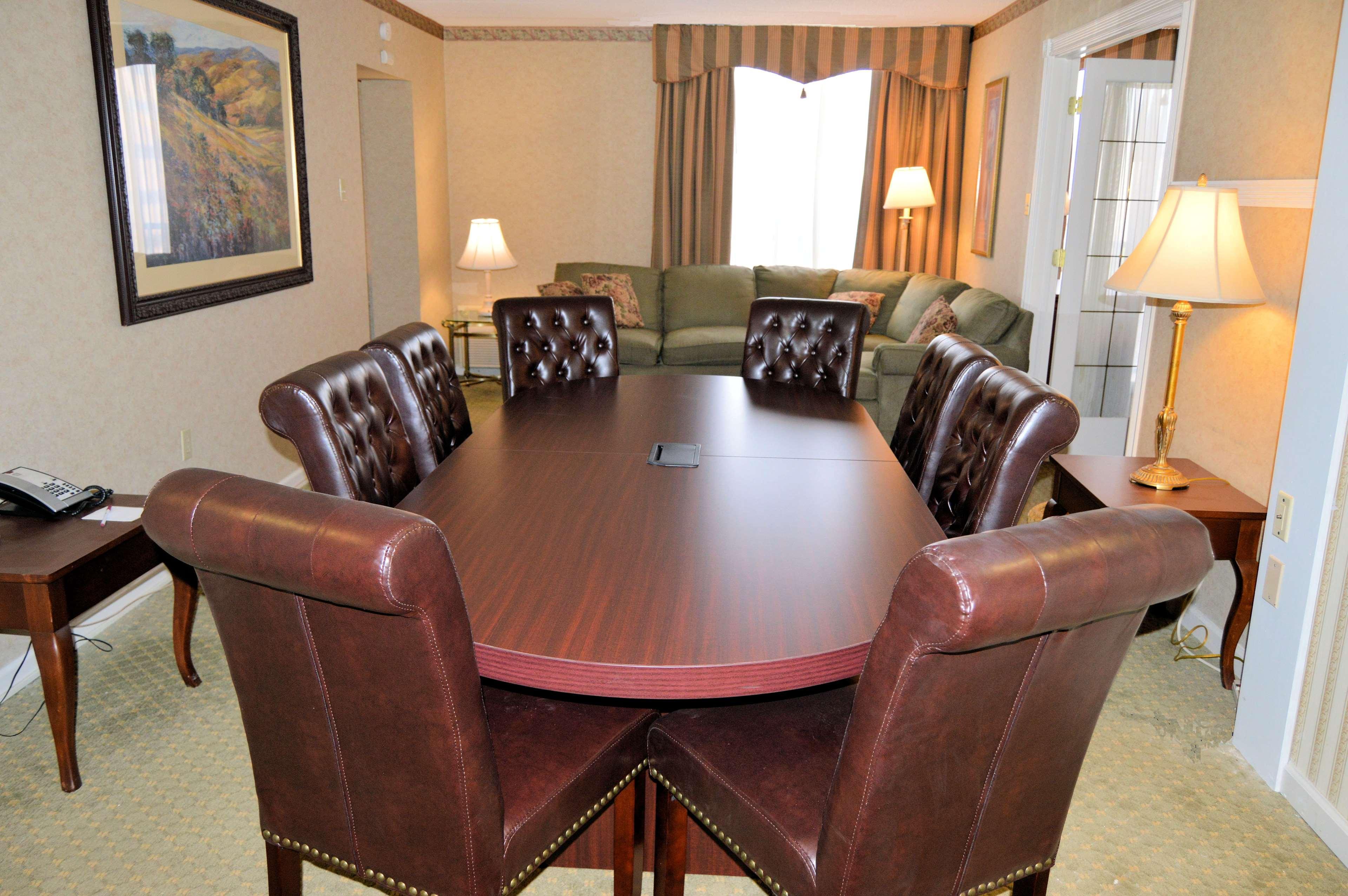 Best Western Plus Wilkes Barre Center City Bagian luar foto